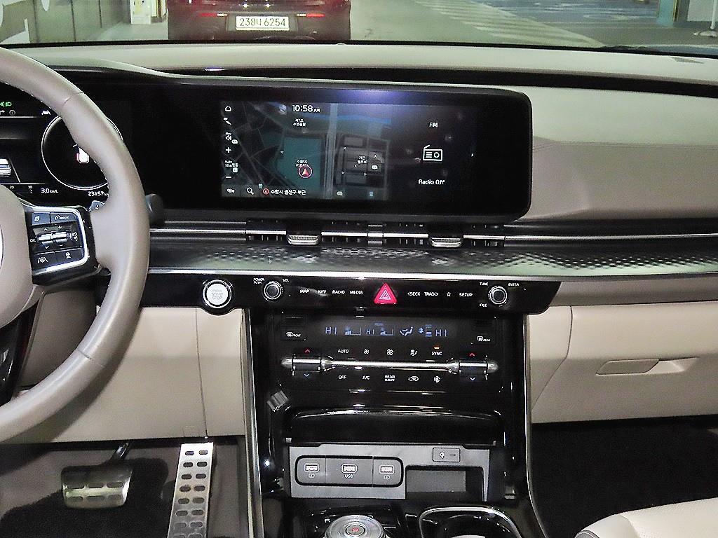 KIA Carnival - Vista 11