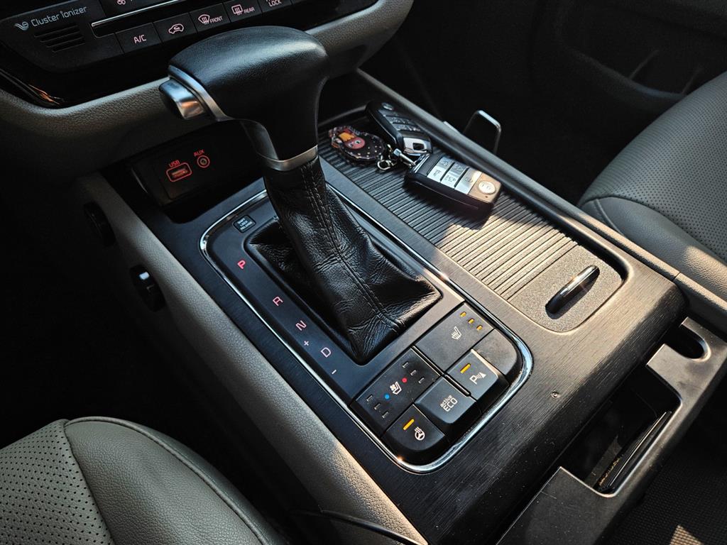 KIA Carnival 2017 Blanco - Importación desde Corea - HF Imports Iquique - Foto 14