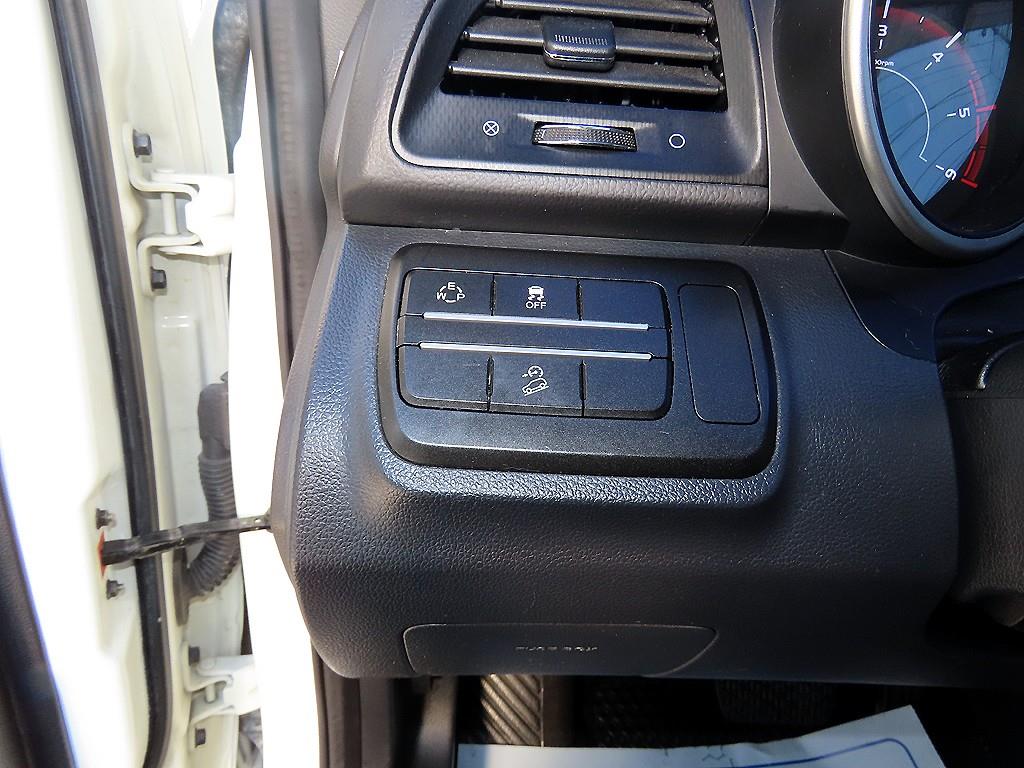 Ssangyong Tivoli - Vista 12