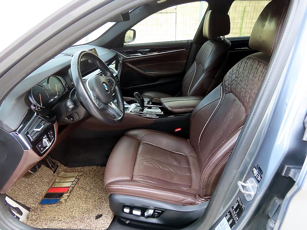 BMW 5 Series - Vista 5