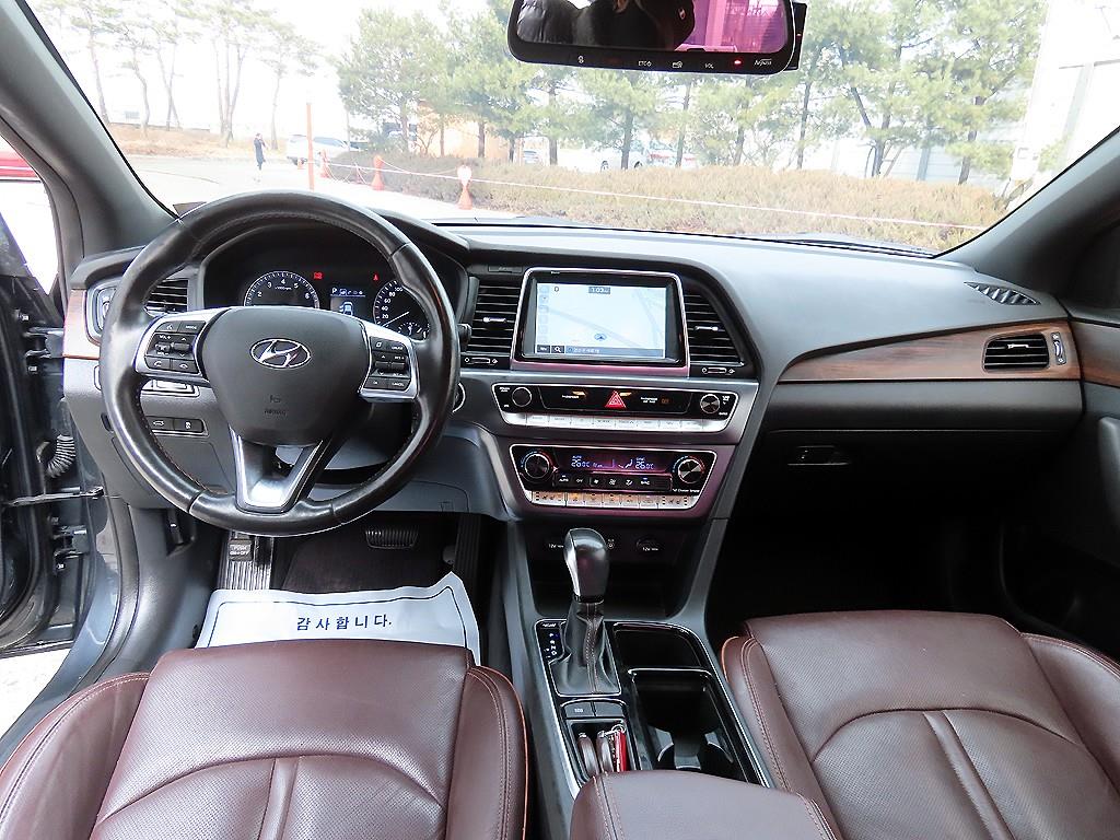 HYUNDAI Sonata - Vista 7