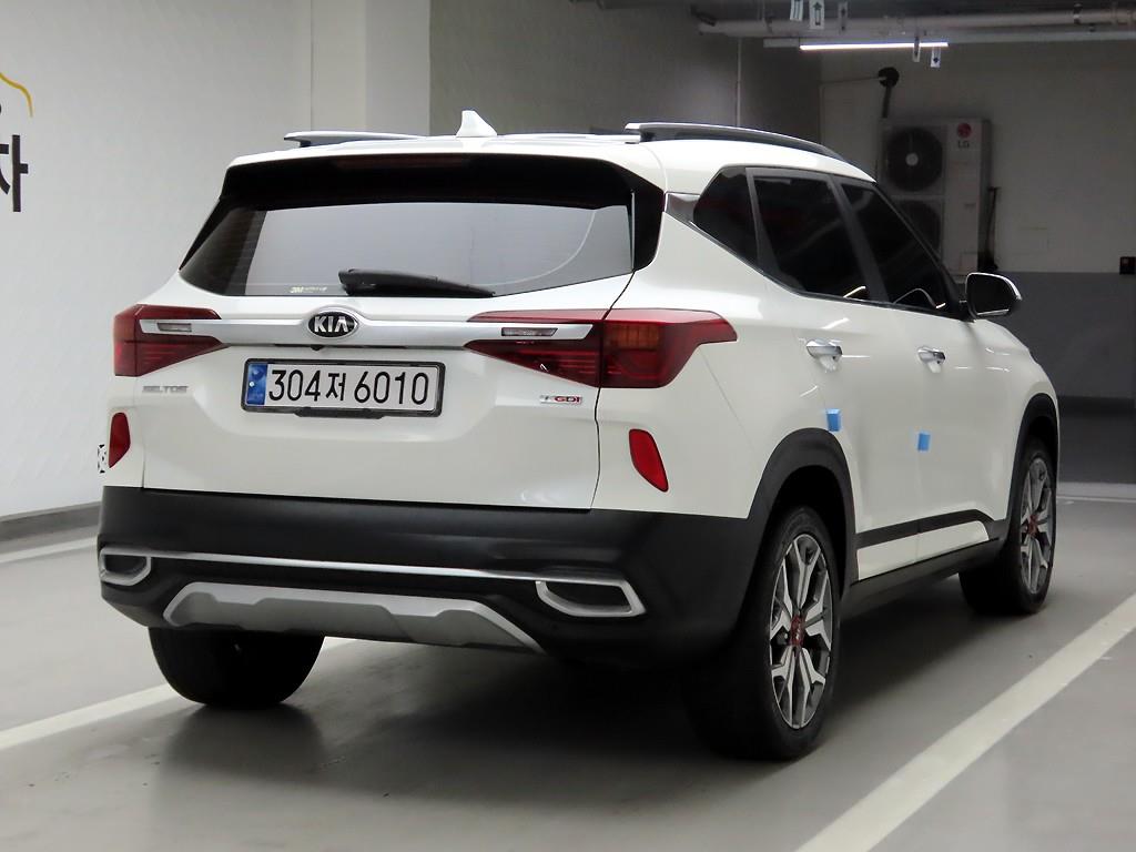 KIA Seltos - Vista 4