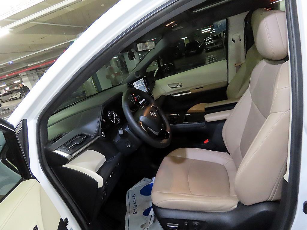 Toyota Siena - Vista 6