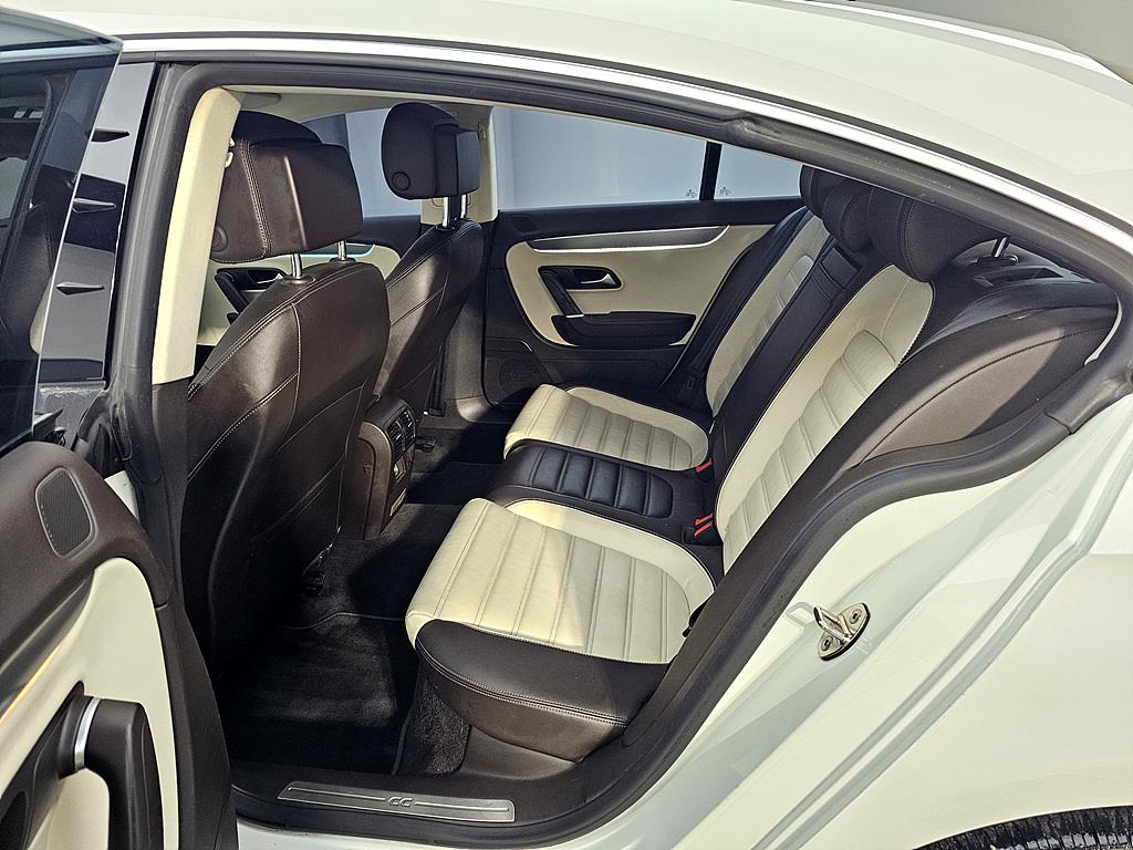 Volkswagen CC - Vista 9