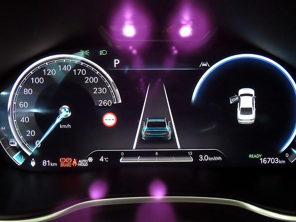 Genesis G80 - Vista 9