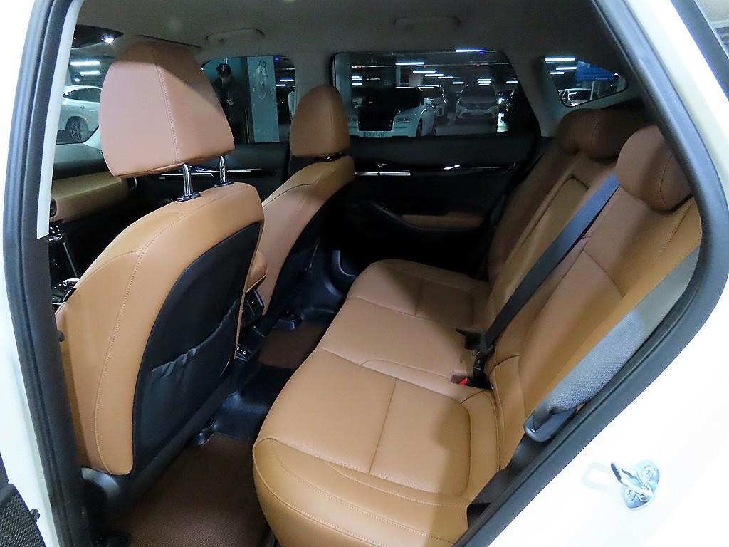 KIA Seltos - Vista 7