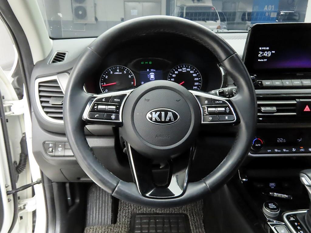 KIA Seltos - Vista 7