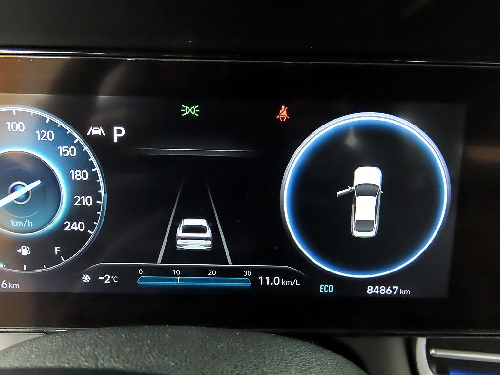 HYUNDAI Avante - Vista 6