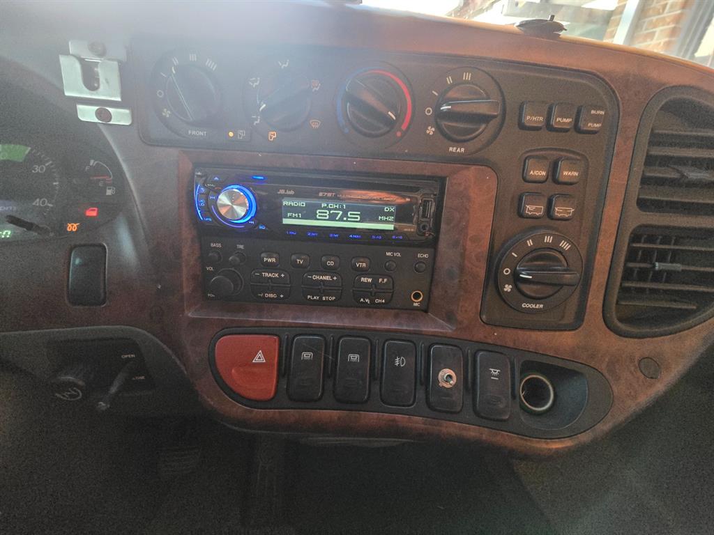 medium and large bus Hyundai bus - Vista 4