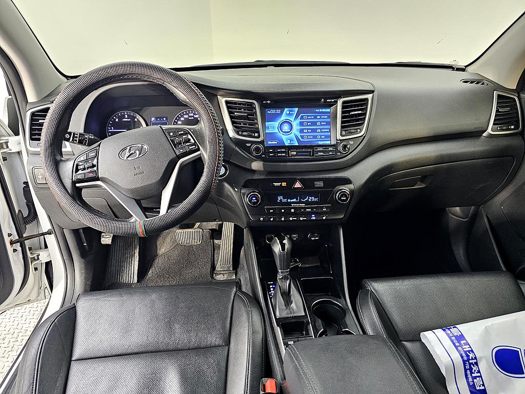 HYUNDAI Tucson - Vista 5