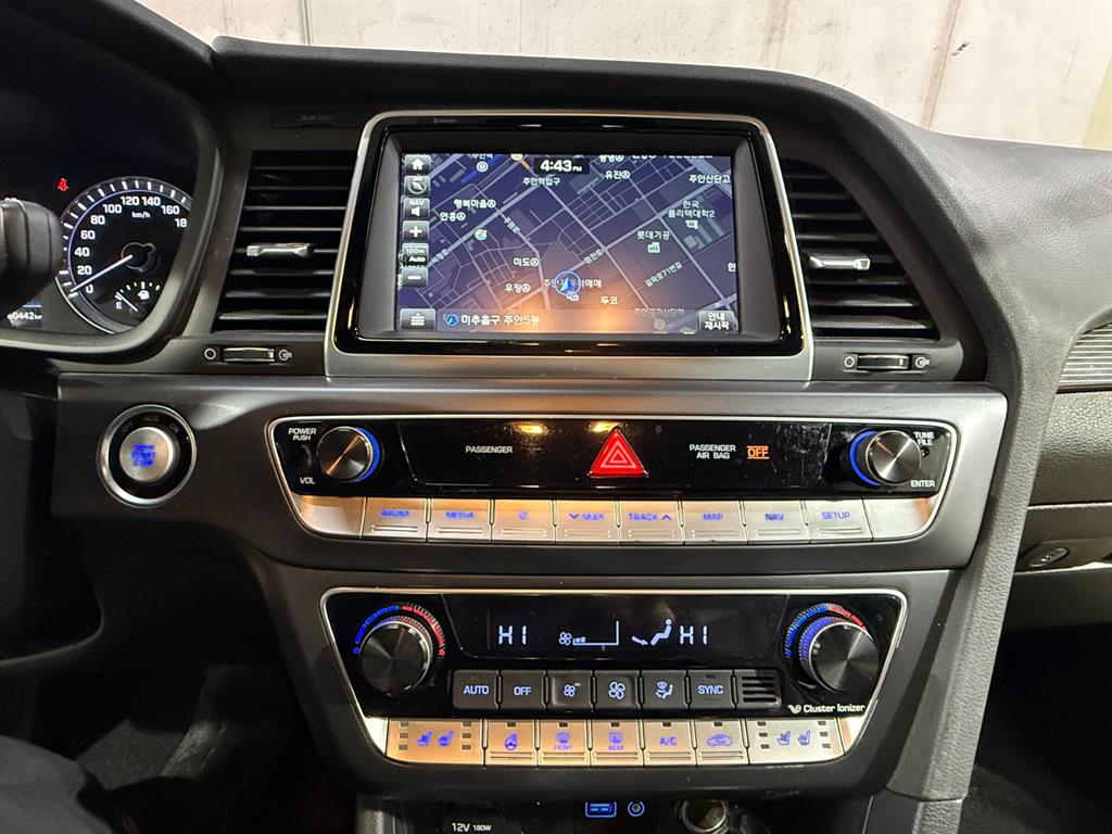 HYUNDAI Sonata - Vista 10