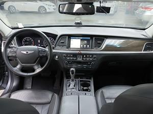 HYUNDAI Genesis - Vista 10