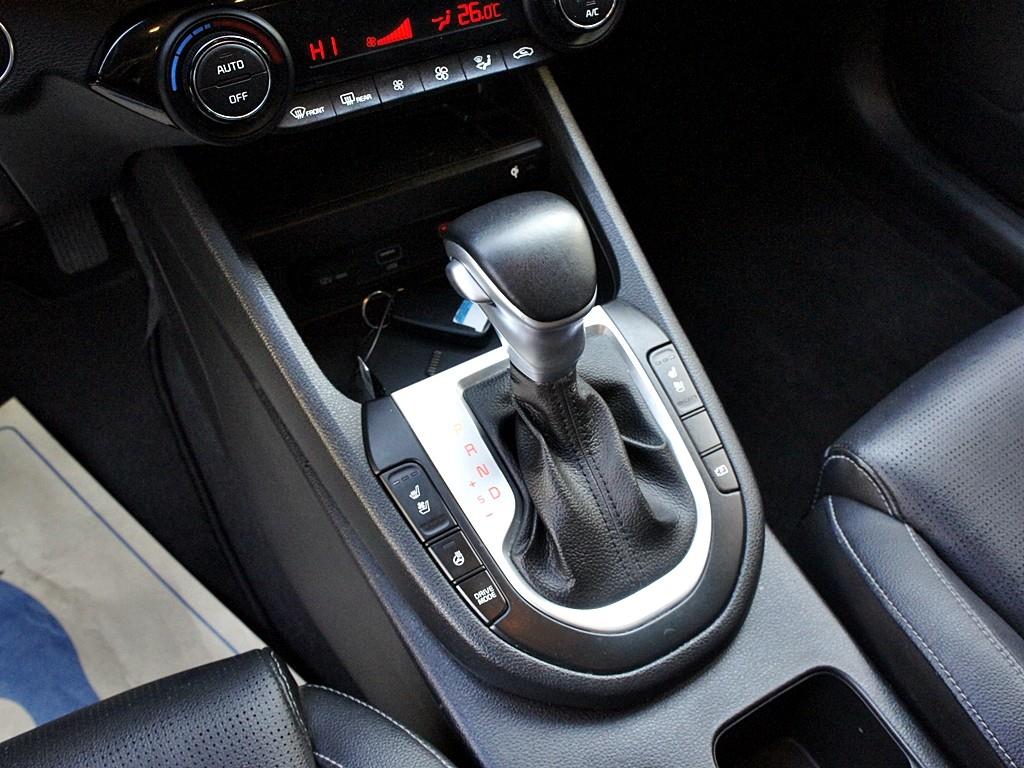 KIA K3 2022 the color of pearl - Importación desde Corea - HF Imports Iquique - Foto 11