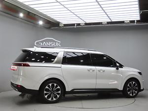 KIA Carnival - Vista 8