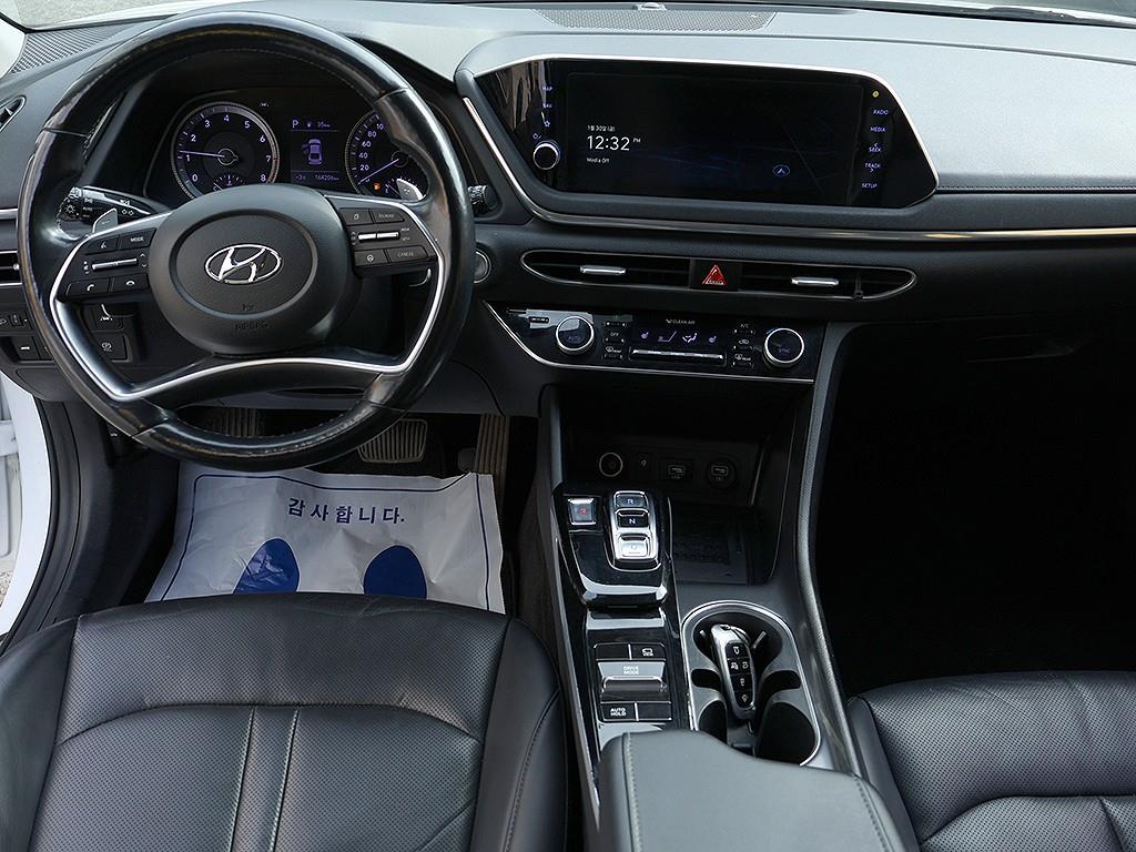 HYUNDAI Sonata - Vista 9