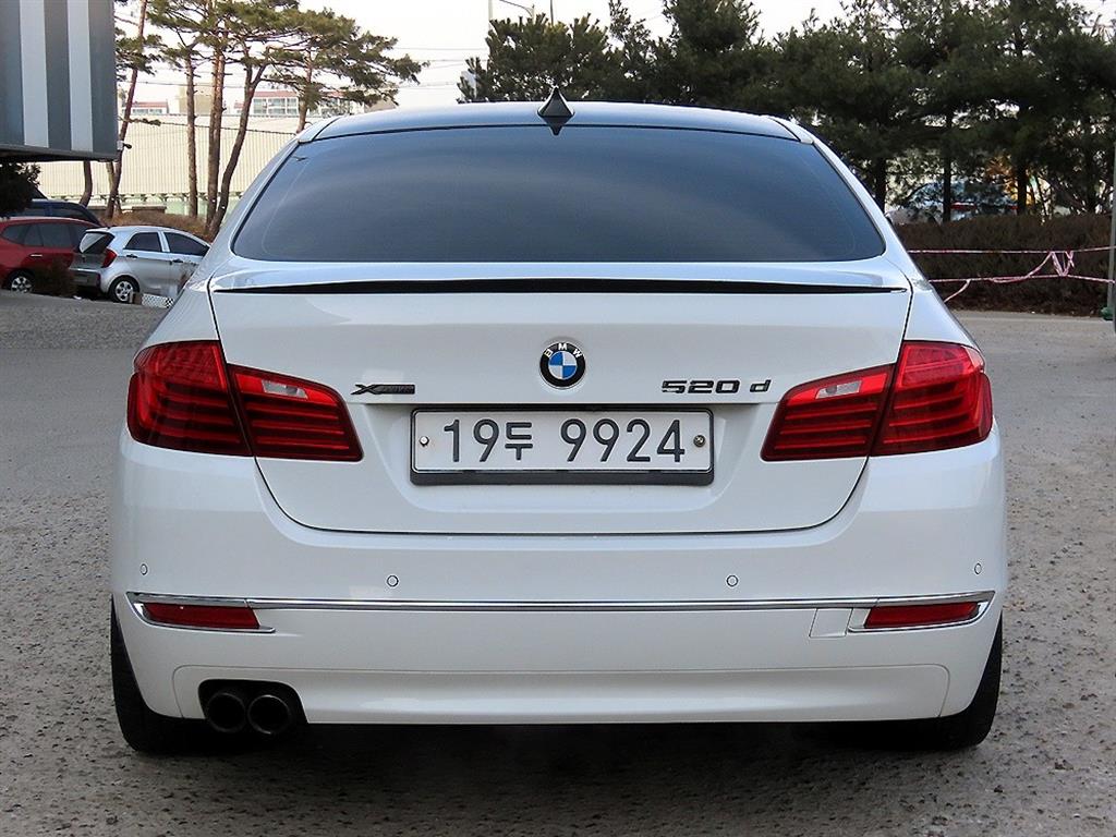 BMW 5 Series - Vista 4