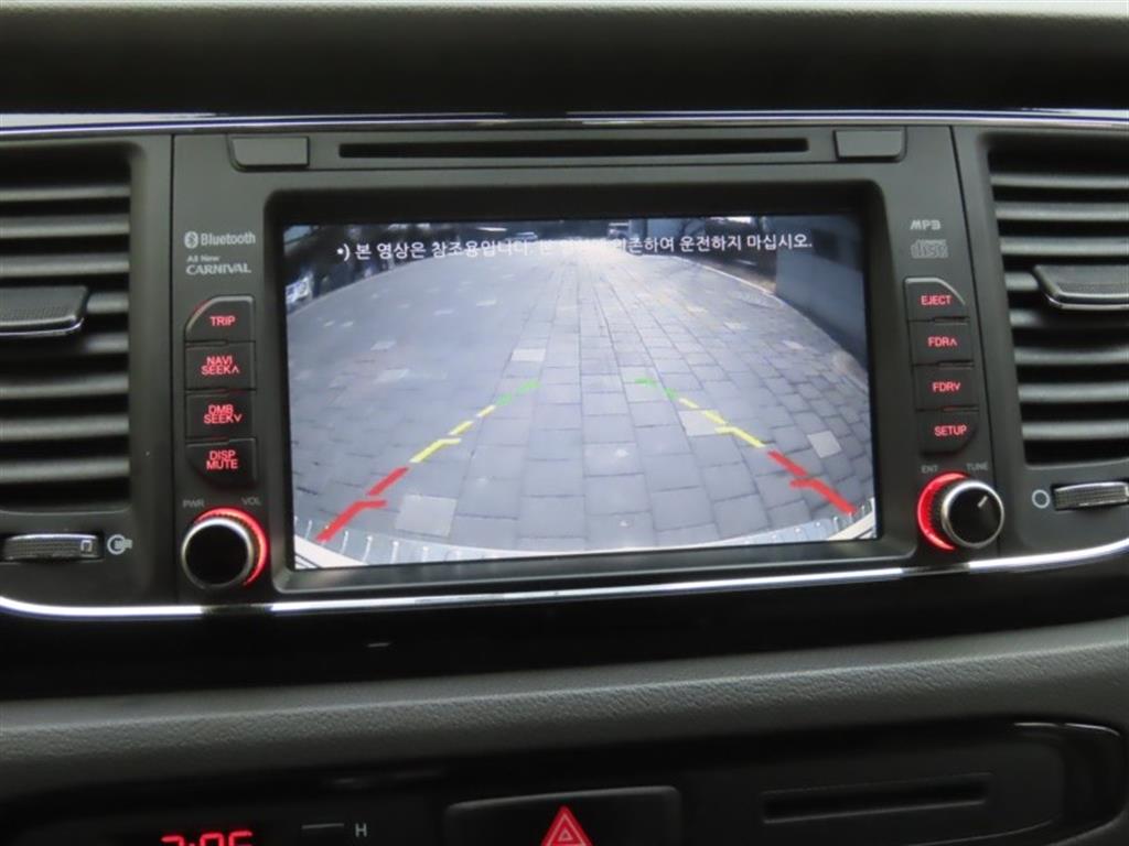 KIA Carnival 2016 Blanco - Importación desde Corea - HF Imports Iquique - Foto 9