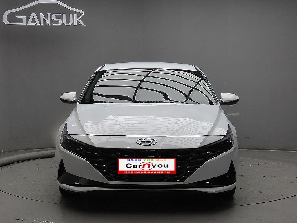 HYUNDAI Avante 2022 Blanco - Importación desde Corea - HF Imports Iquique - Foto 1