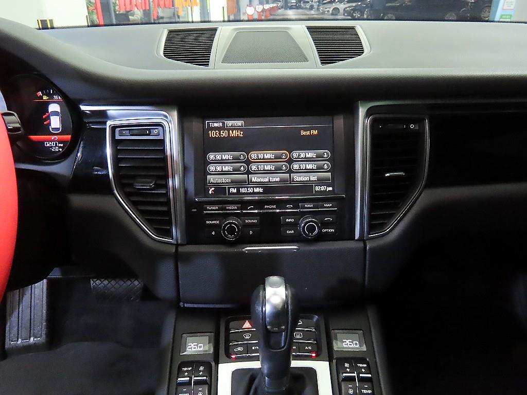 Porsche Macan - Vista 11