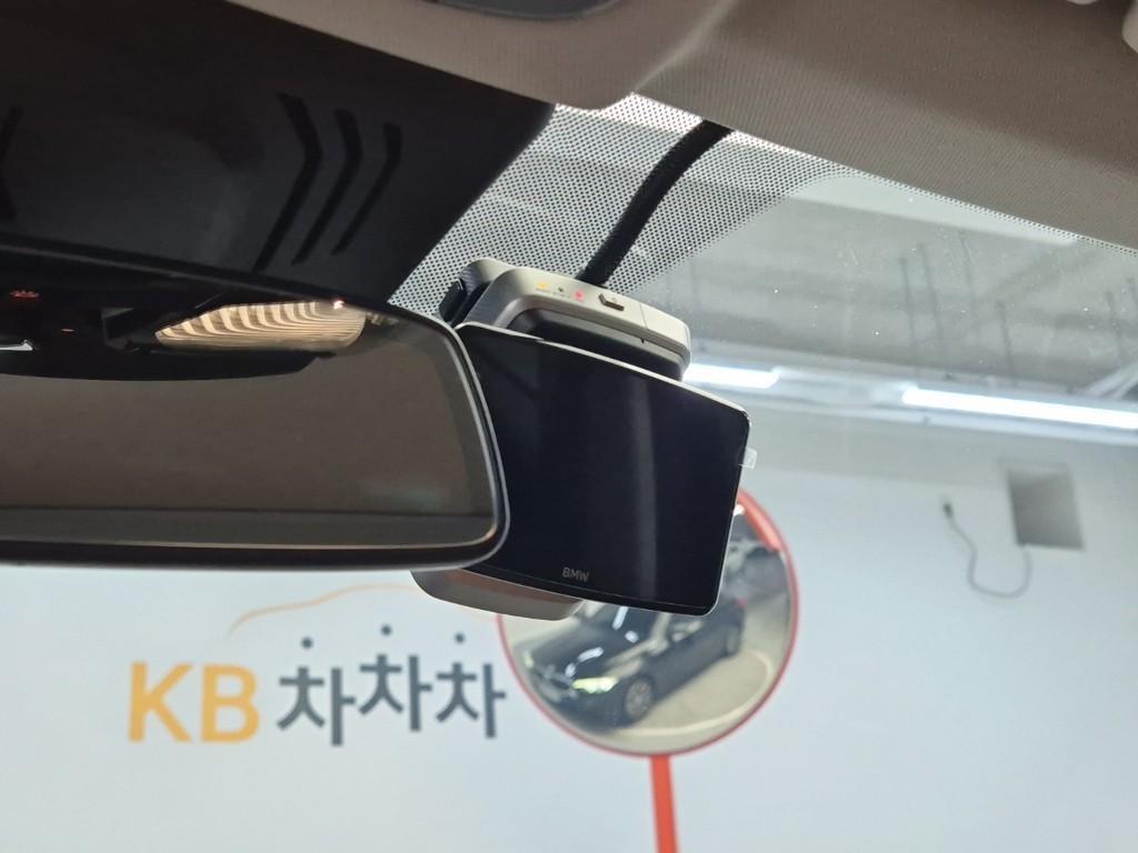 BMW 3 series 2023 Negro - Importación desde Corea - HF Imports Iquique - Foto 18