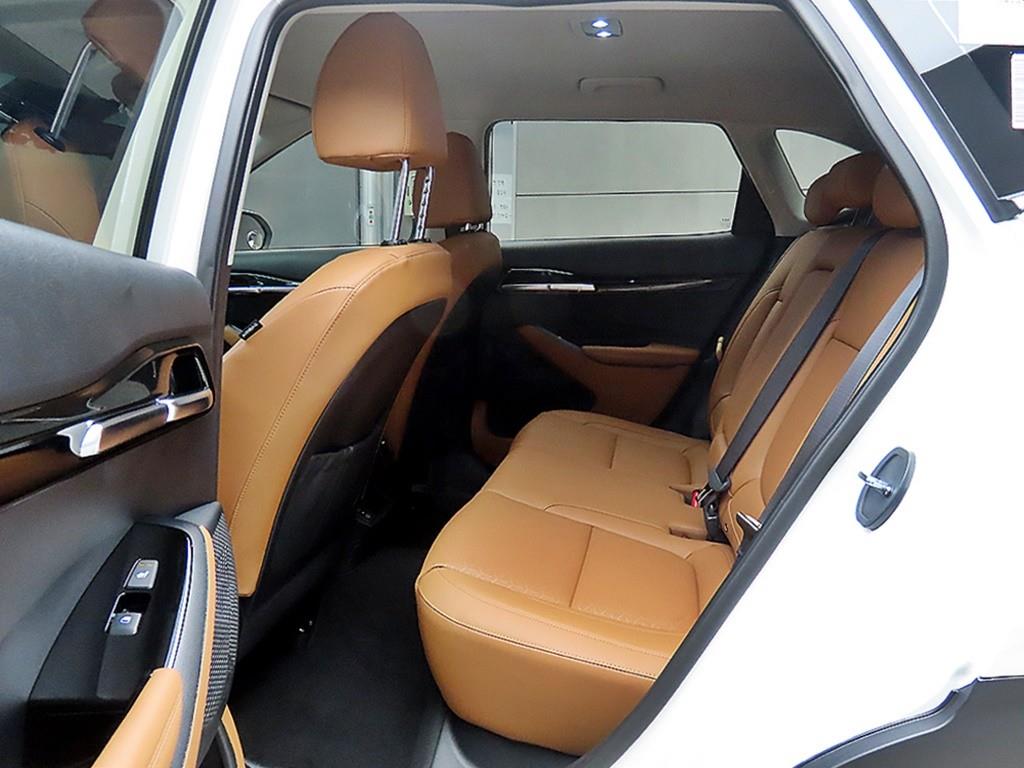 KIA Seltos - Vista 6