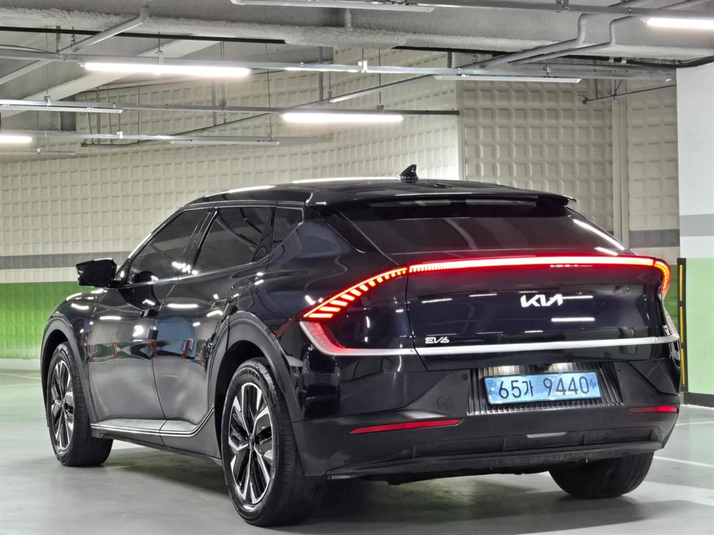 KIA EV6 - Vista 4