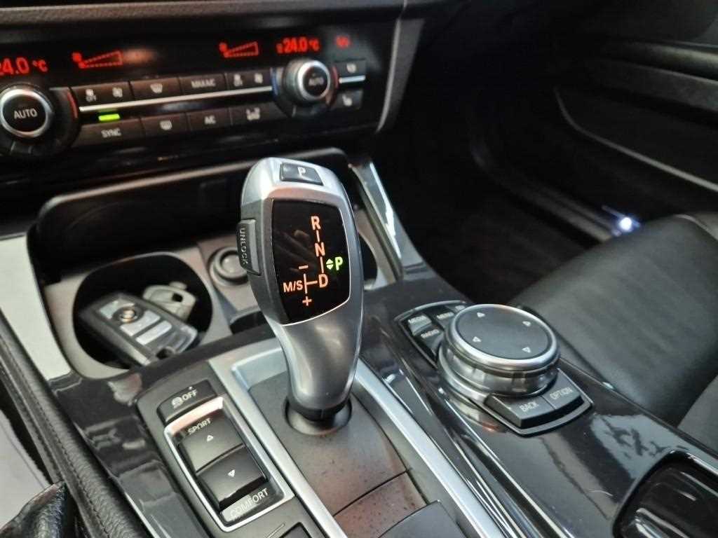 BMW 5 Series - Vista 8