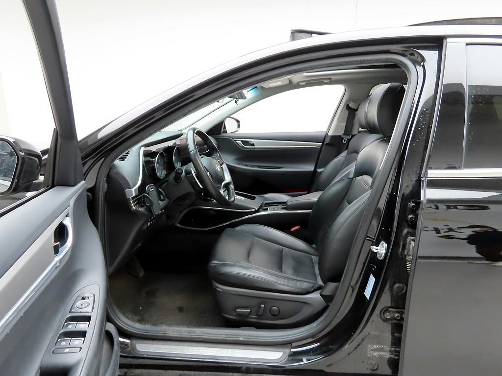 HYUNDAI Grandeur - Vista 8