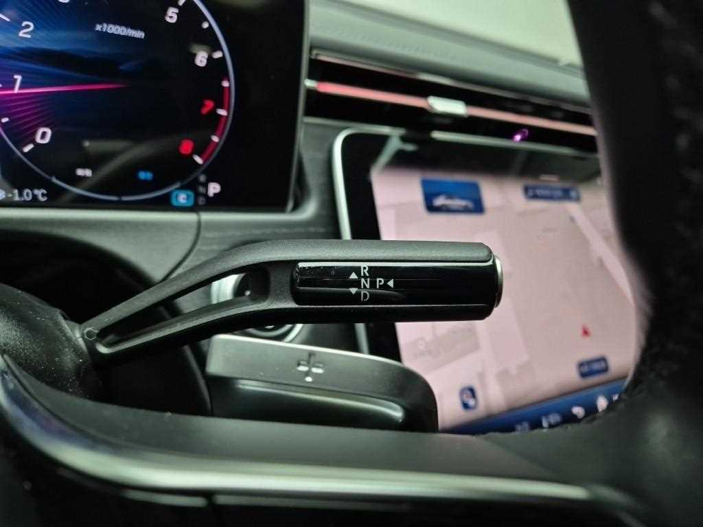 Mercedes Benz E class - Vista 8