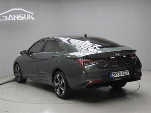 HYUNDAI Avante - Vista 6