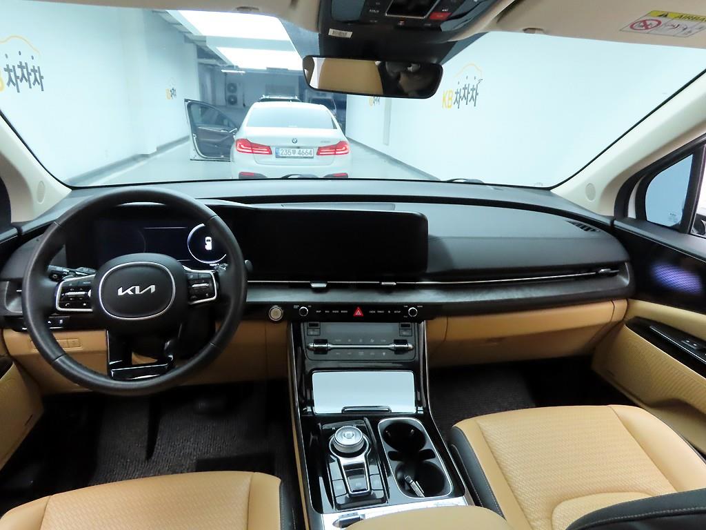 KIA Carnival - Vista 6