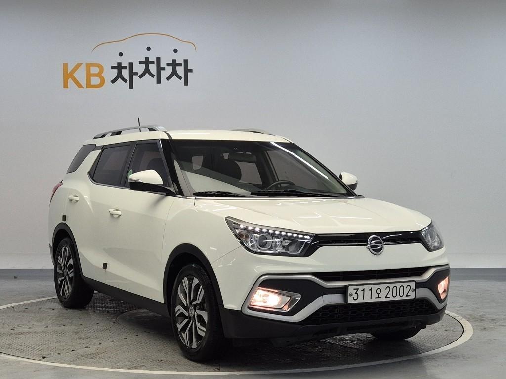 Ssangyong Tivoli - Vista 4