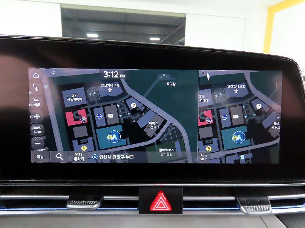 HYUNDAI Avante - Vista 12