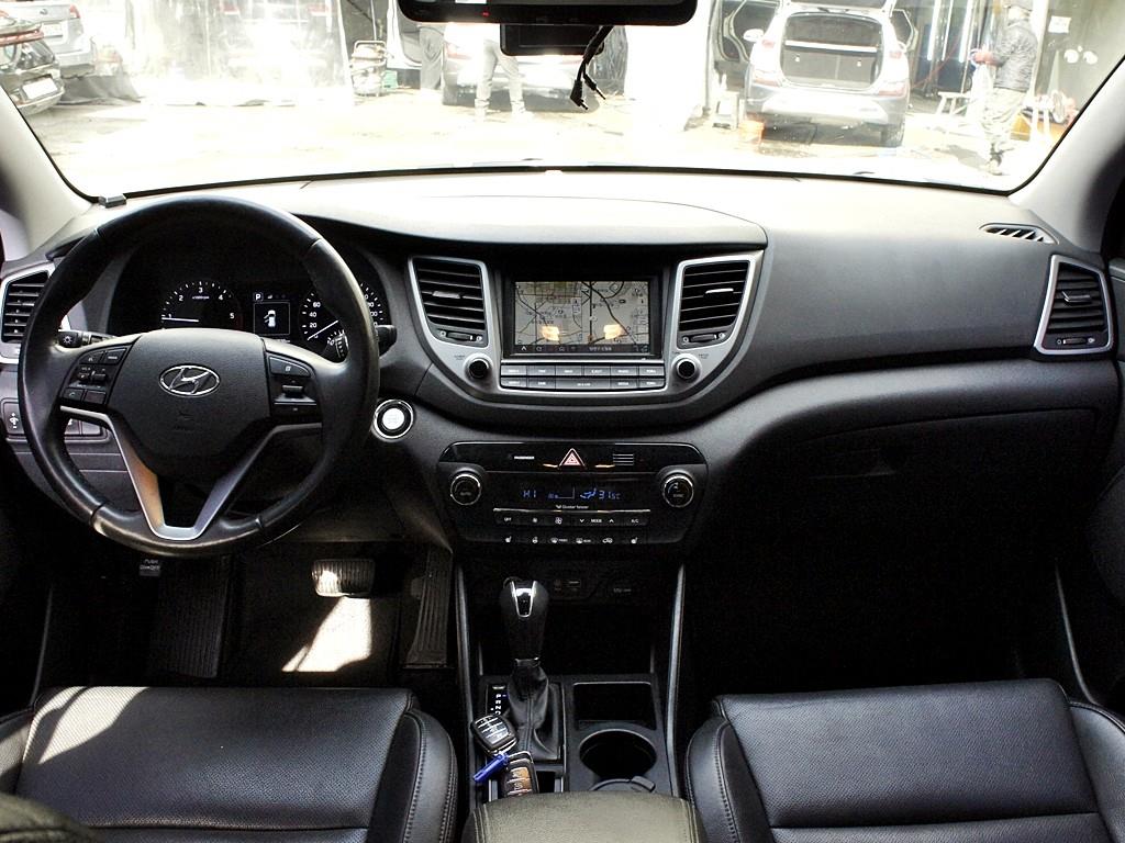 HYUNDAI Tucson - Vista 11