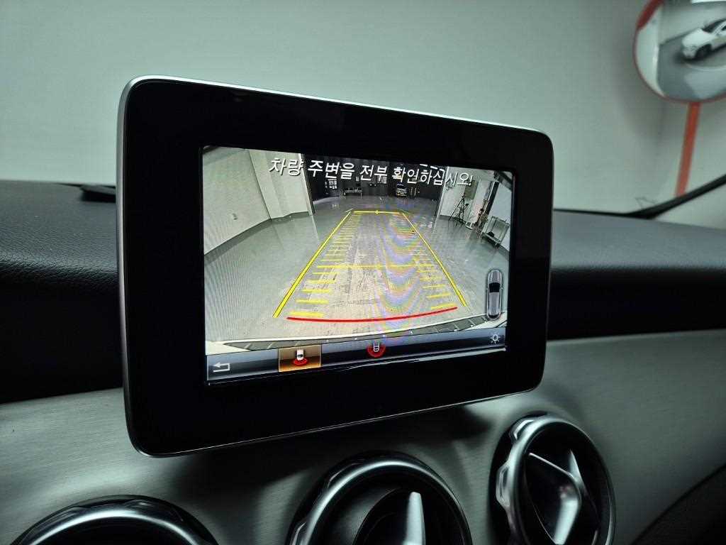 Mercedes Benz GLA Class 2019 Blanco - Importación desde Corea - HF Imports Iquique - Foto 14