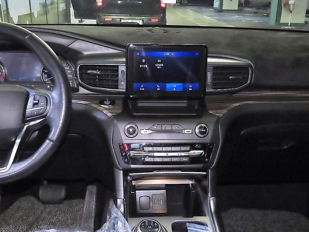 Ford Explorer - Vista 11