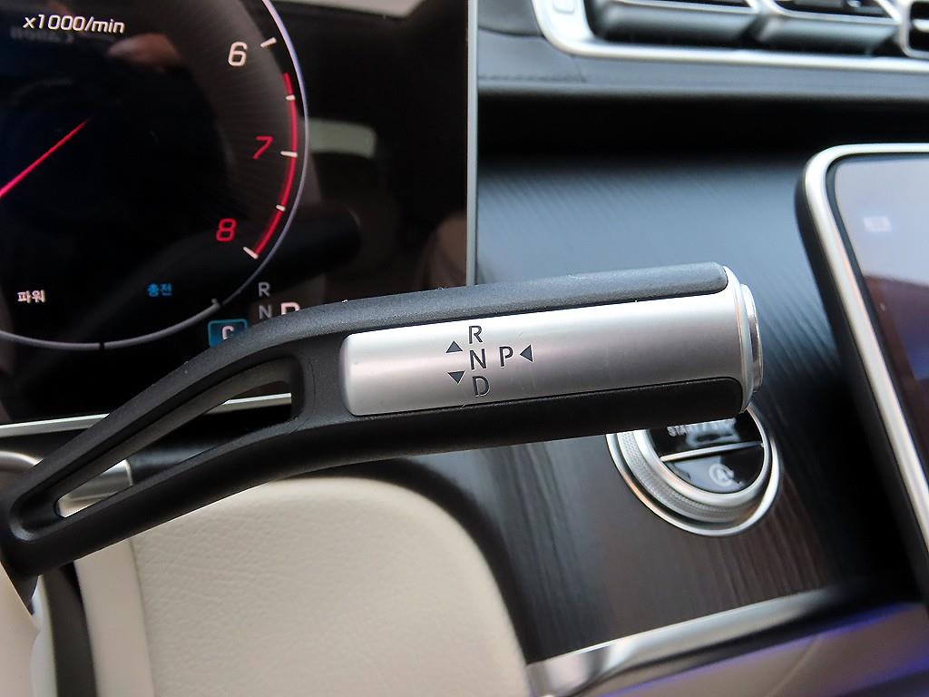 Mercedes Benz S Class - Vista 11