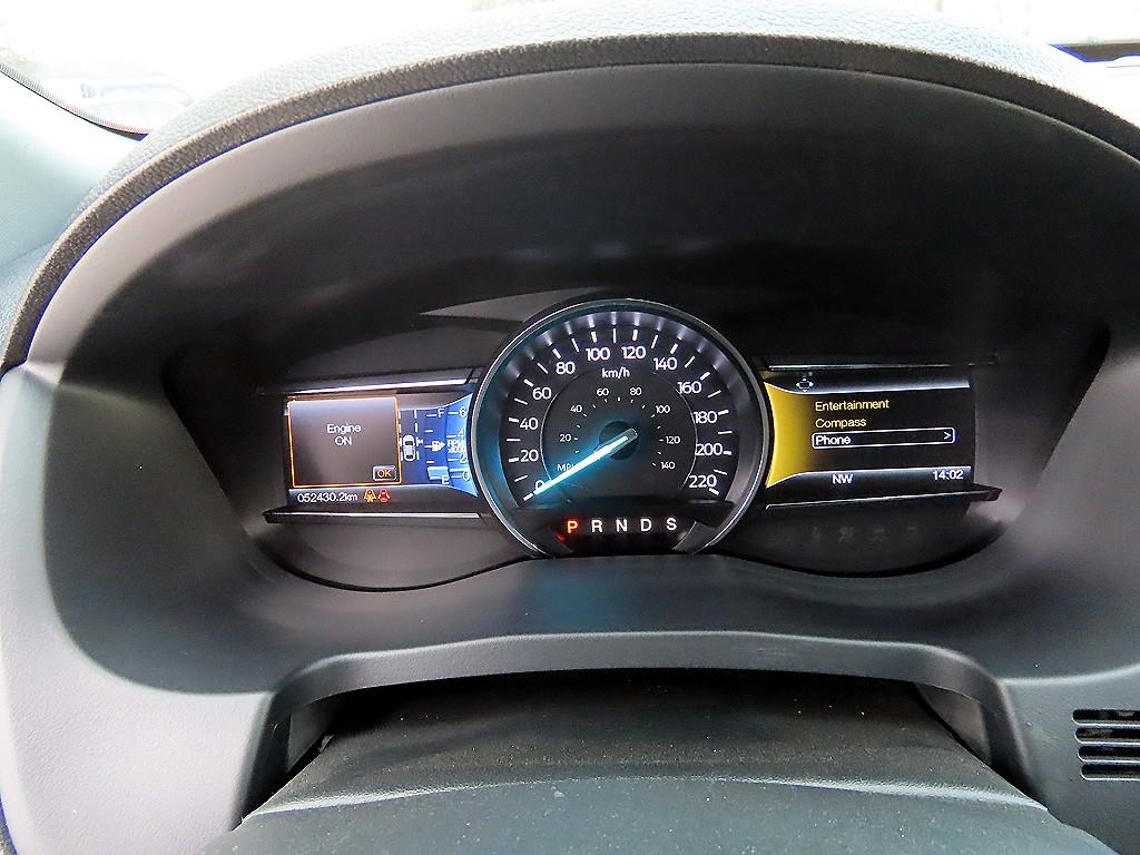 Ford Explorer - Vista 9