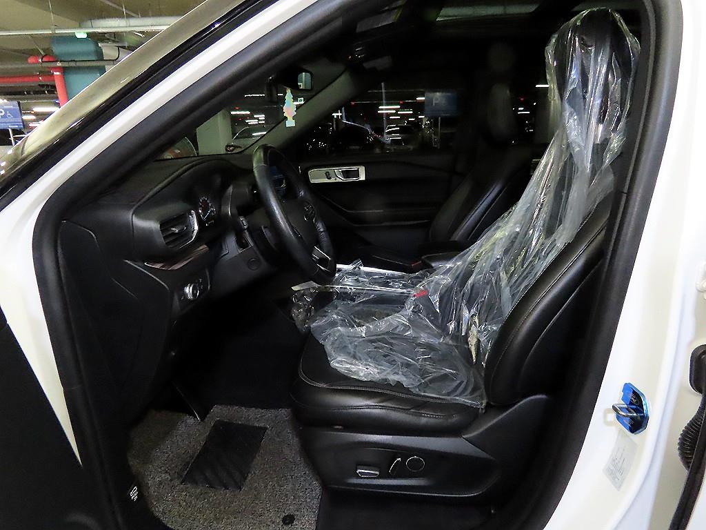 Ford Explorer - Vista 6