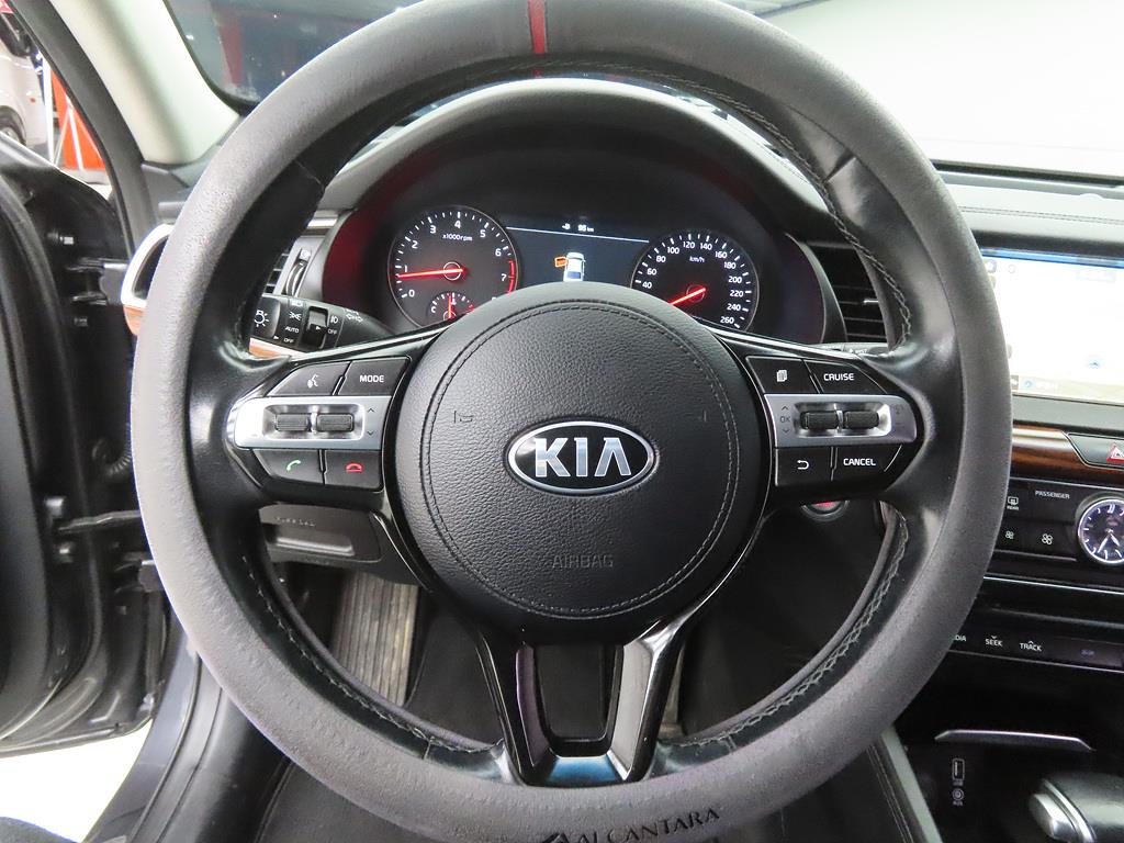 KIA K7 - Vista 8