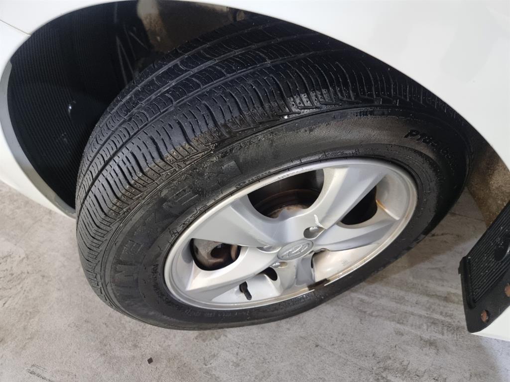 HYUNDAI Accent 2014 Blanco - Importación desde Corea - HF Imports Iquique - Foto 19