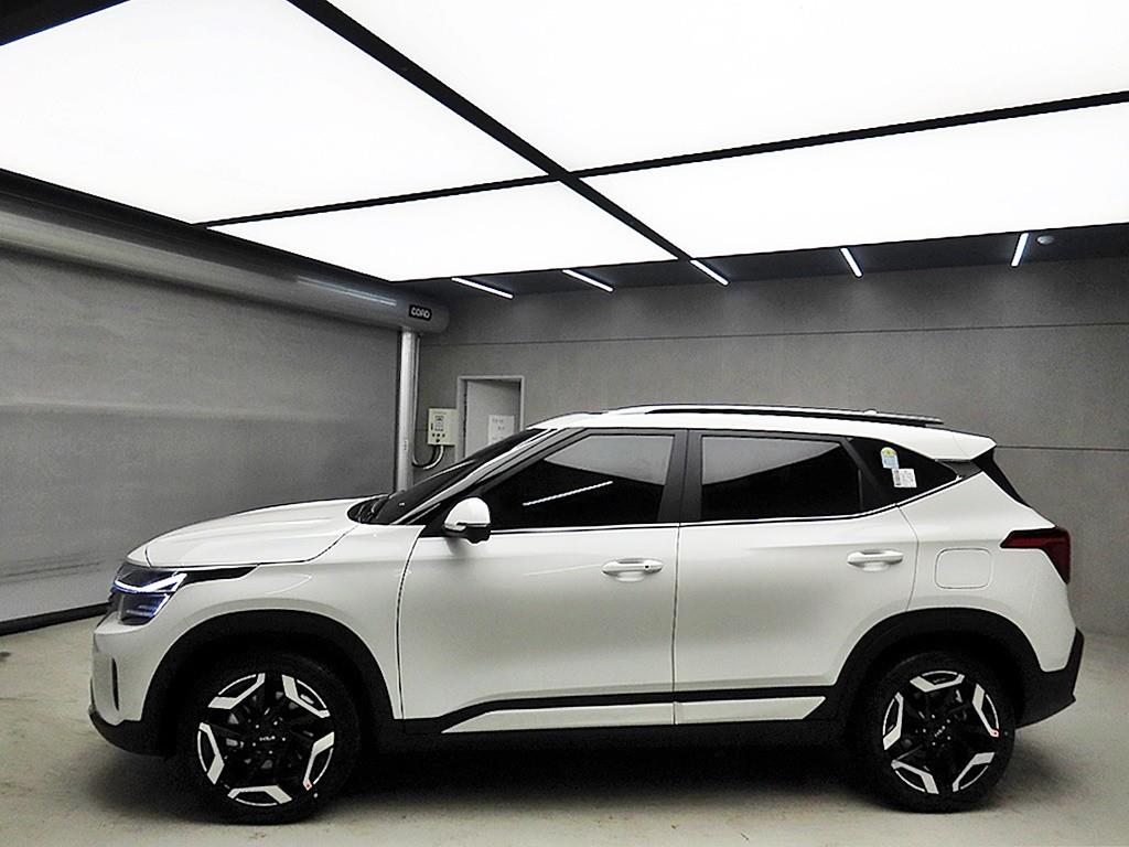 KIA Seltos - Vista 4