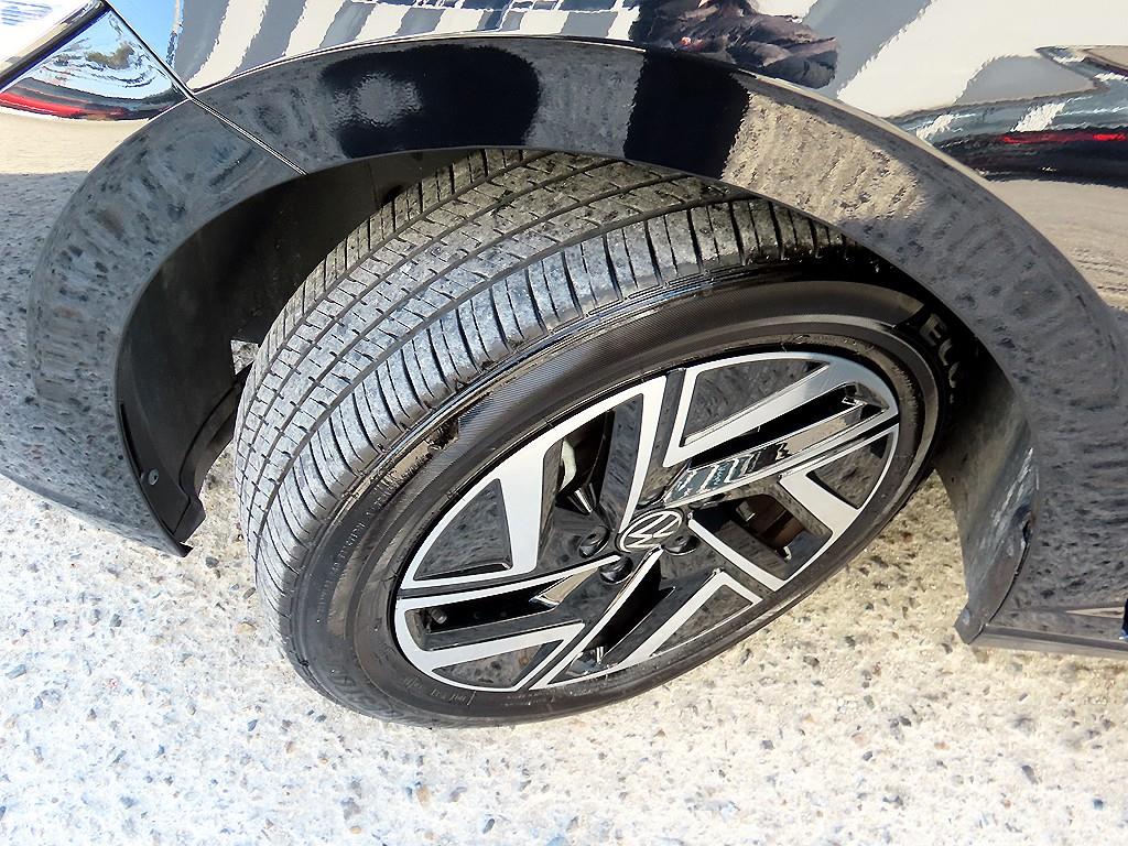 Volkswagen Jetta 2023 Negro - Importación desde Corea - HF Imports Iquique - Foto 19