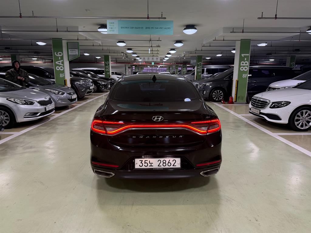 HYUNDAI Grandeur - Vista 4