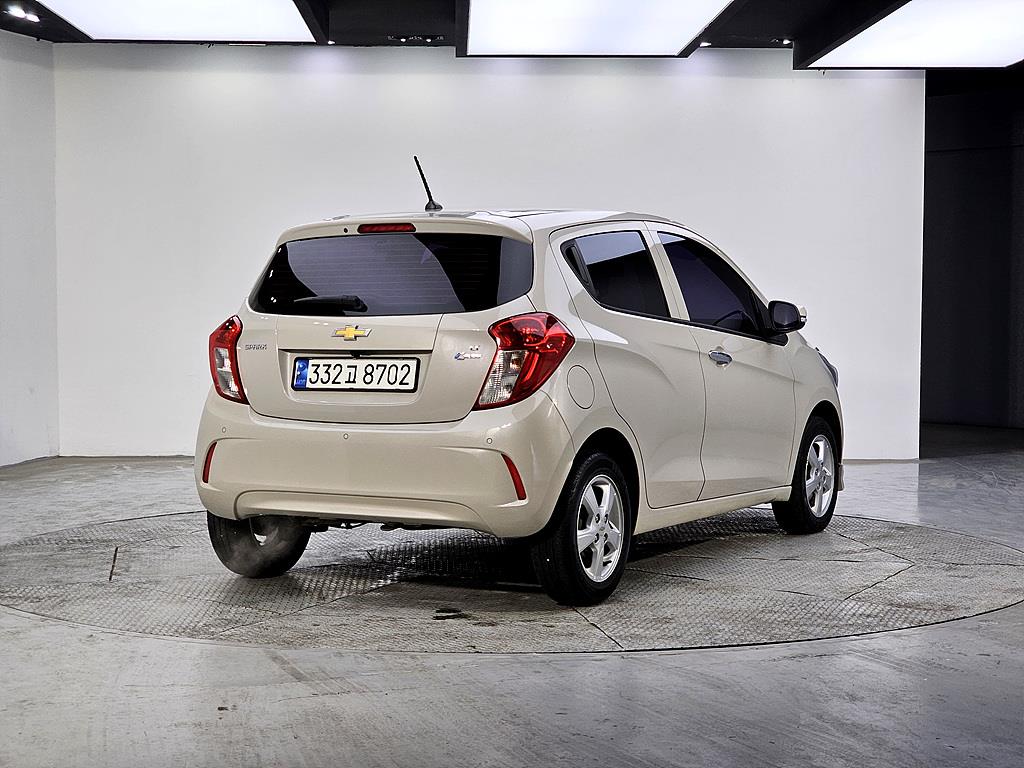 Chevrolet Spark - Vista 4