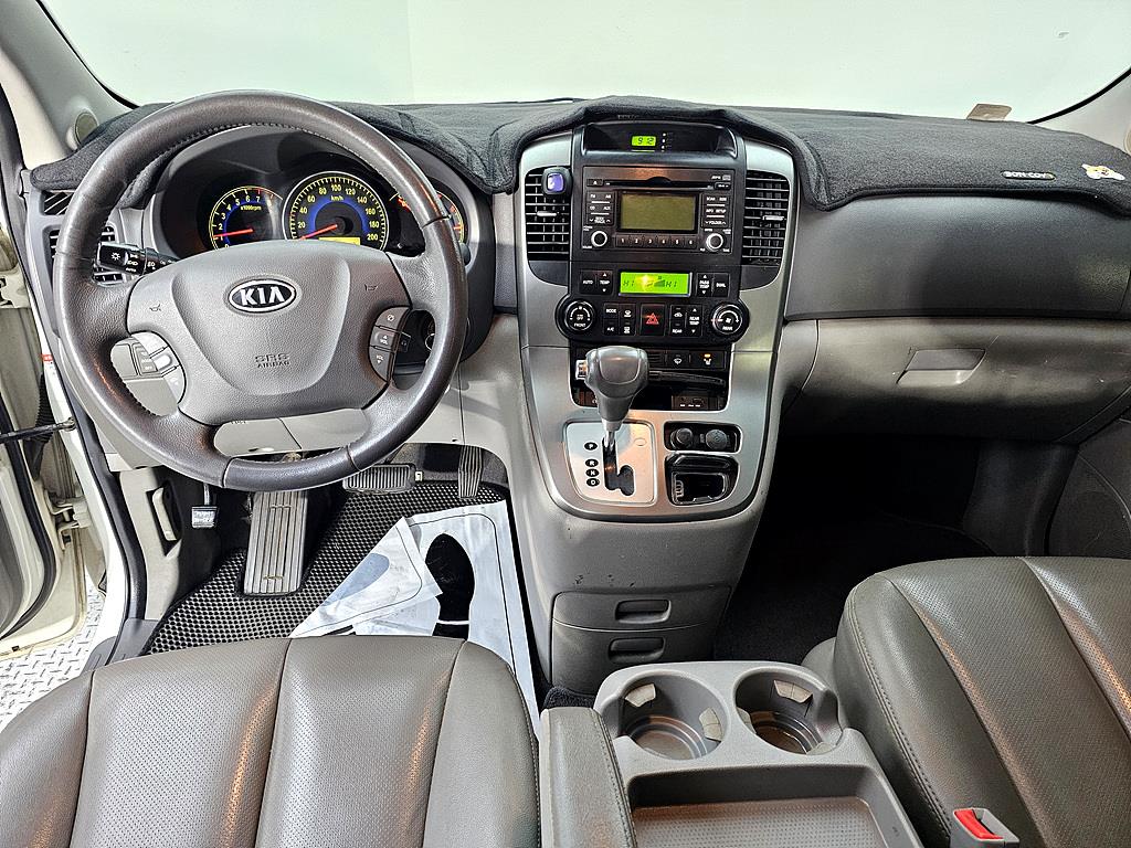 KIA Carnival - Vista 5