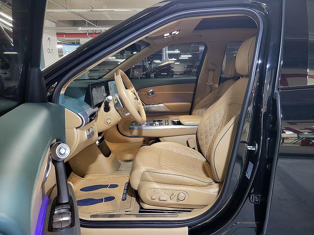 Genesis GV60 - Vista 7