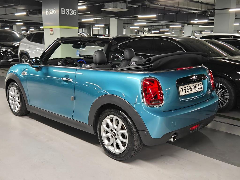 Mini Cooper Convertible - Vista 4