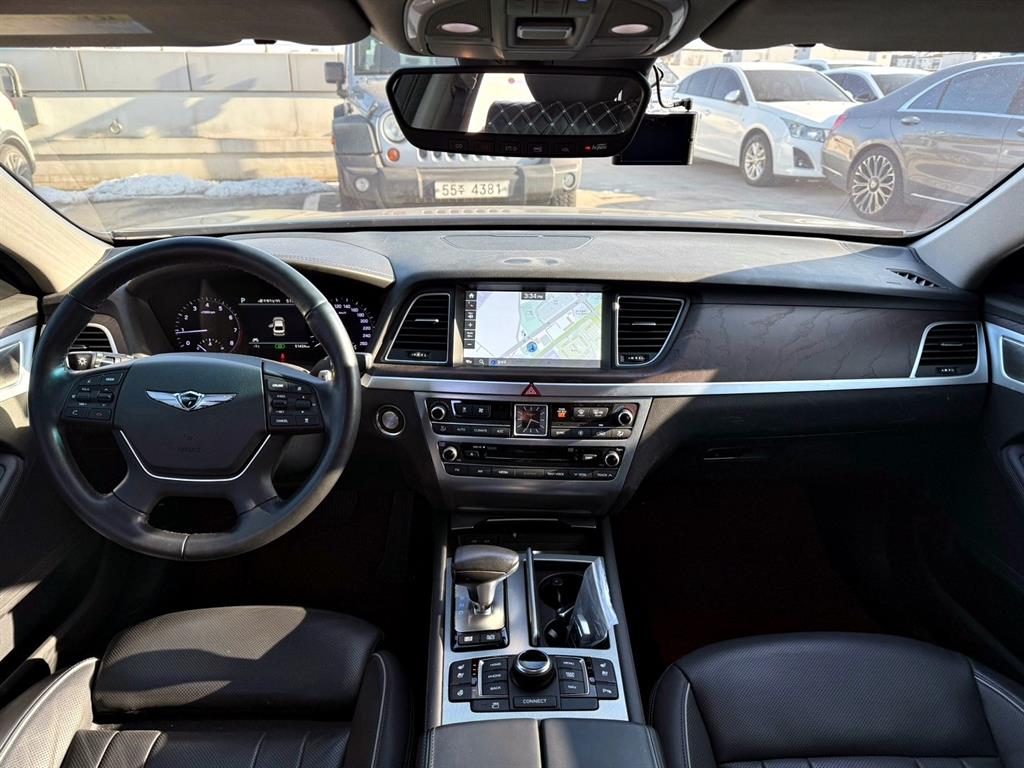 Genesis G80 - Vista 6