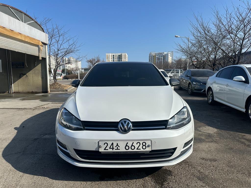 Volkswagen Golf 2015 Blanco - Importación desde Corea - HF Imports Iquique - Foto 1